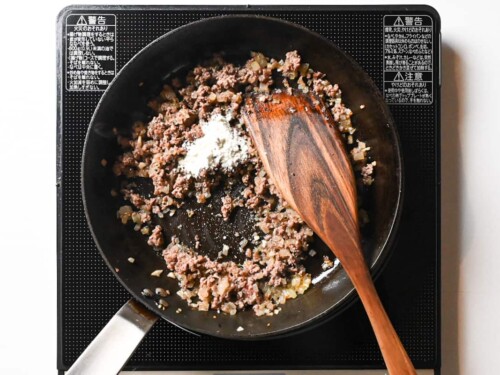 flour added to cooked mince and onions