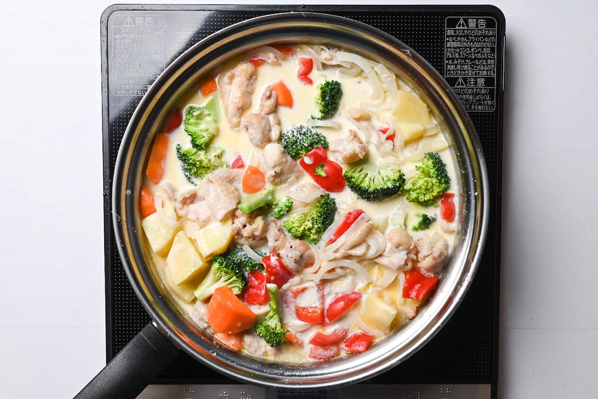 complete simmered Japanese cream stew in a pan