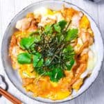 Japanese chicken and egg rice bowl "oyakodon"