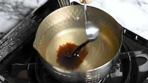 Niku Udon: making broth
