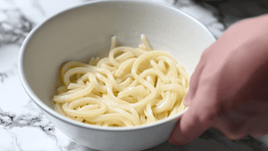 Niku Udon: 1 portion of udon noodles