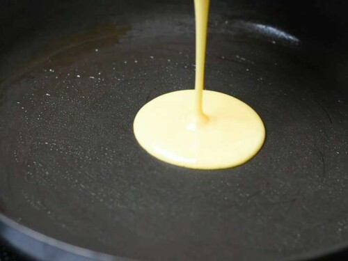 Making dorayaki: pouring the batter into the pan