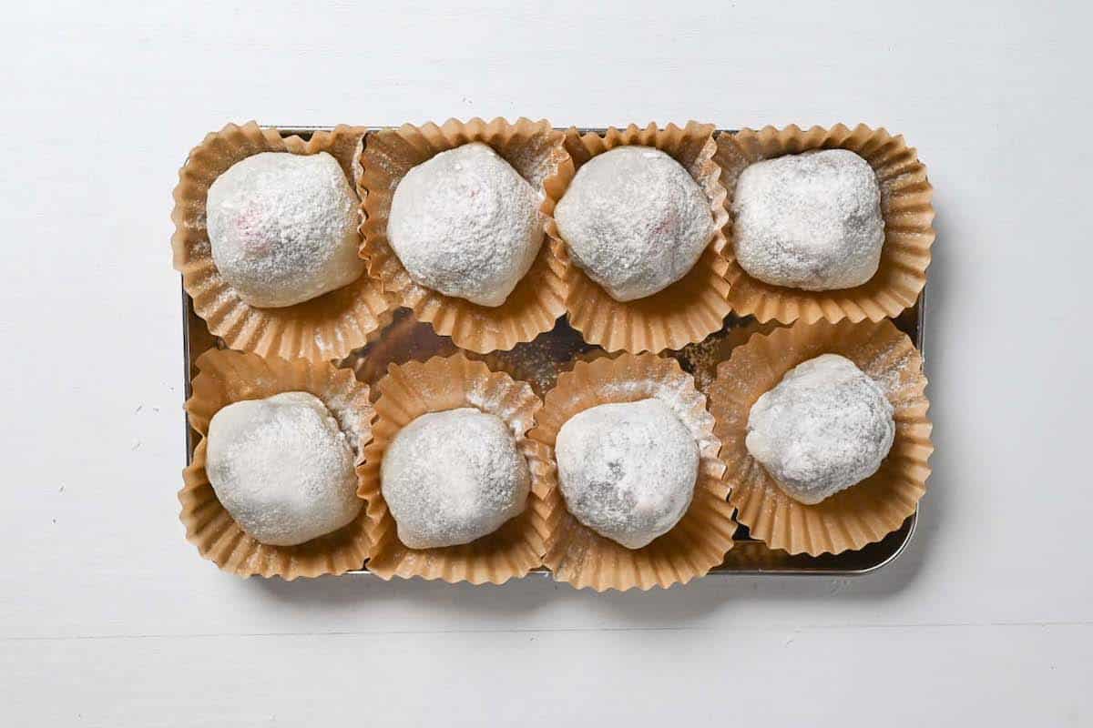 8 ichigo daifuku in paper muffin cases