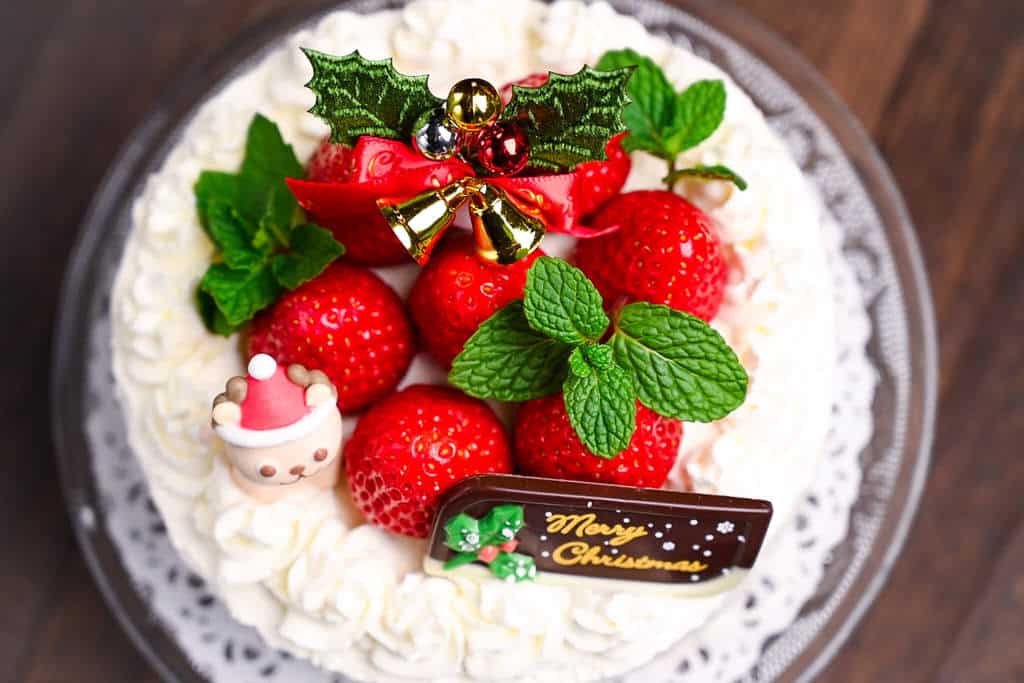 Japanese Christmas Cake Strawberry Shortcake top down view