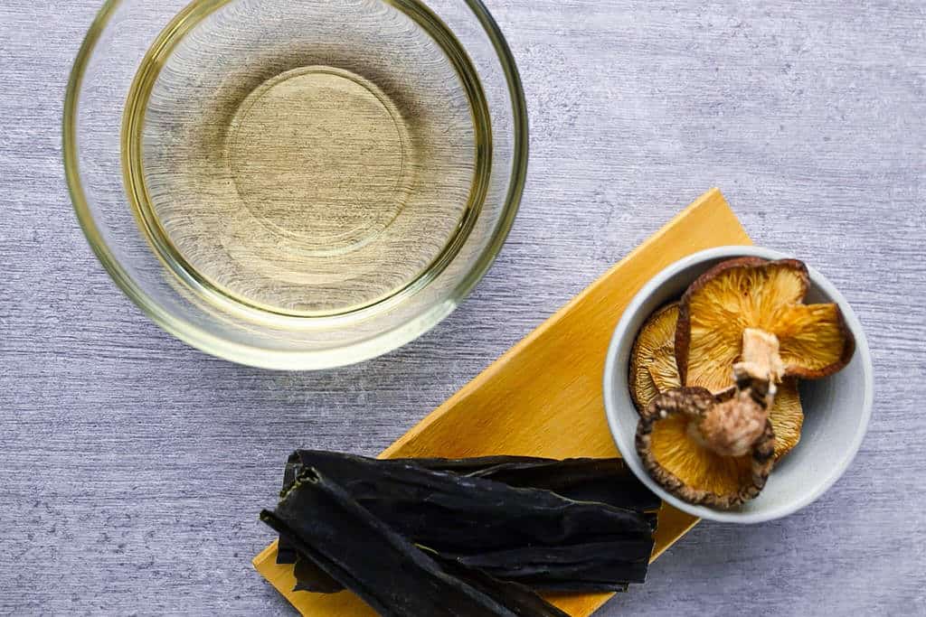 shiitake and kombu dashi