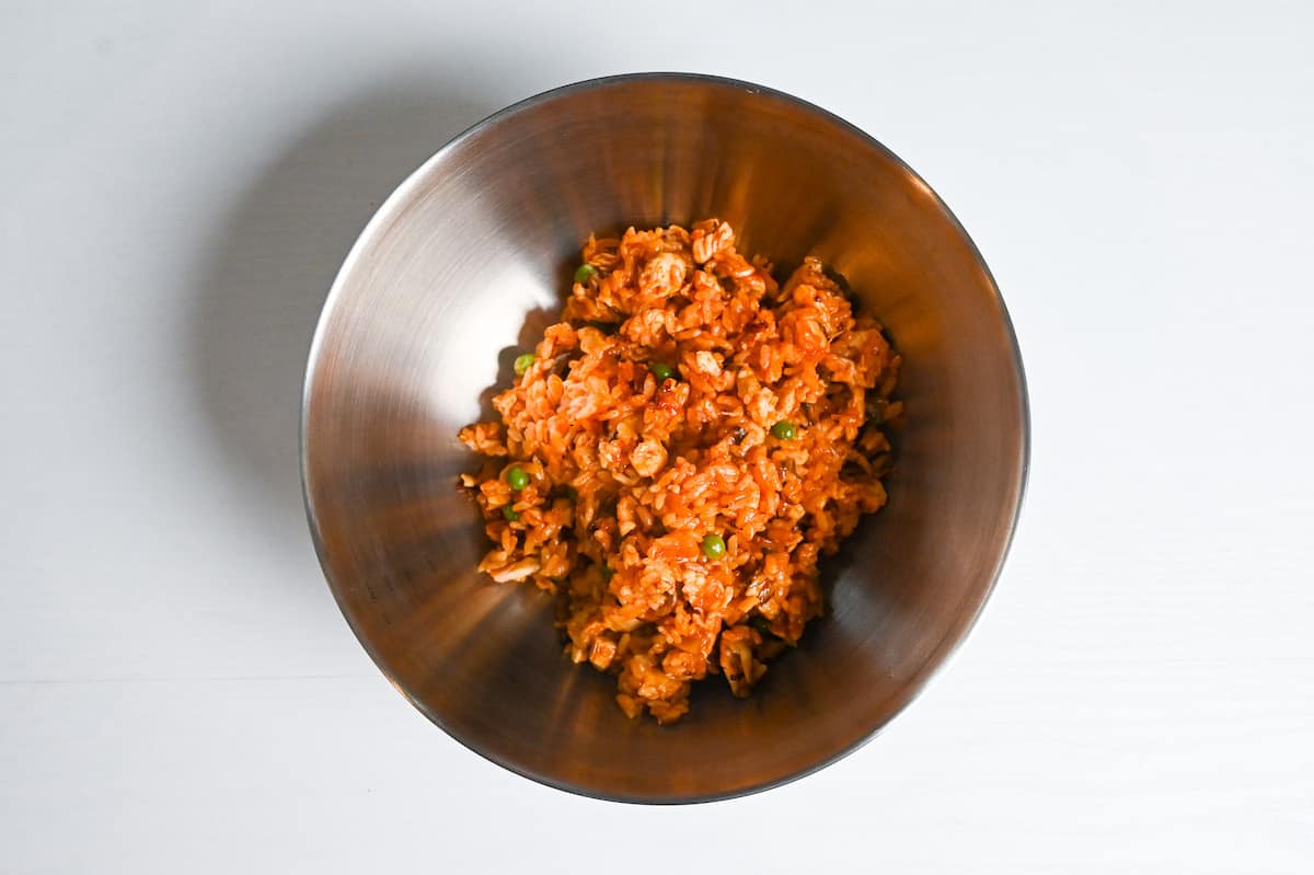 Ketchup fried rice in a mixing bowl.