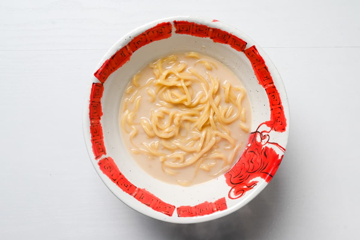 Ramen noodles in Nagasaki Champon broth