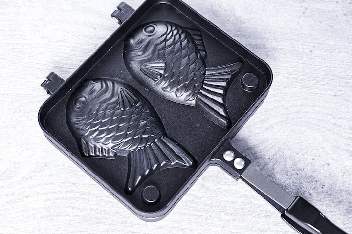 An iron taiyaki mold