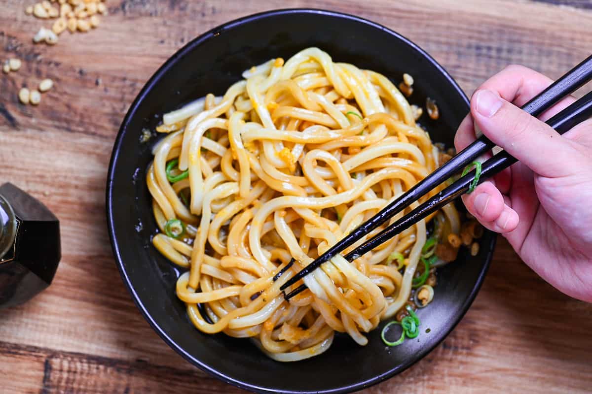 Bukkake Udon Noodles with Easy Homemade Sauce