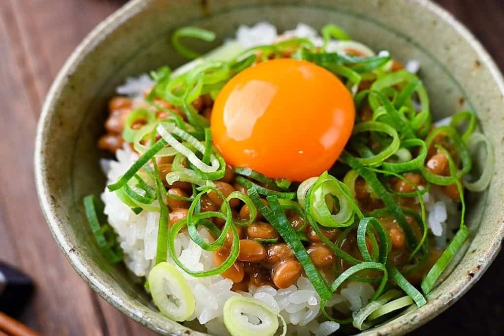 Natto Gohan (Japanese fermented soybeans on rice)
