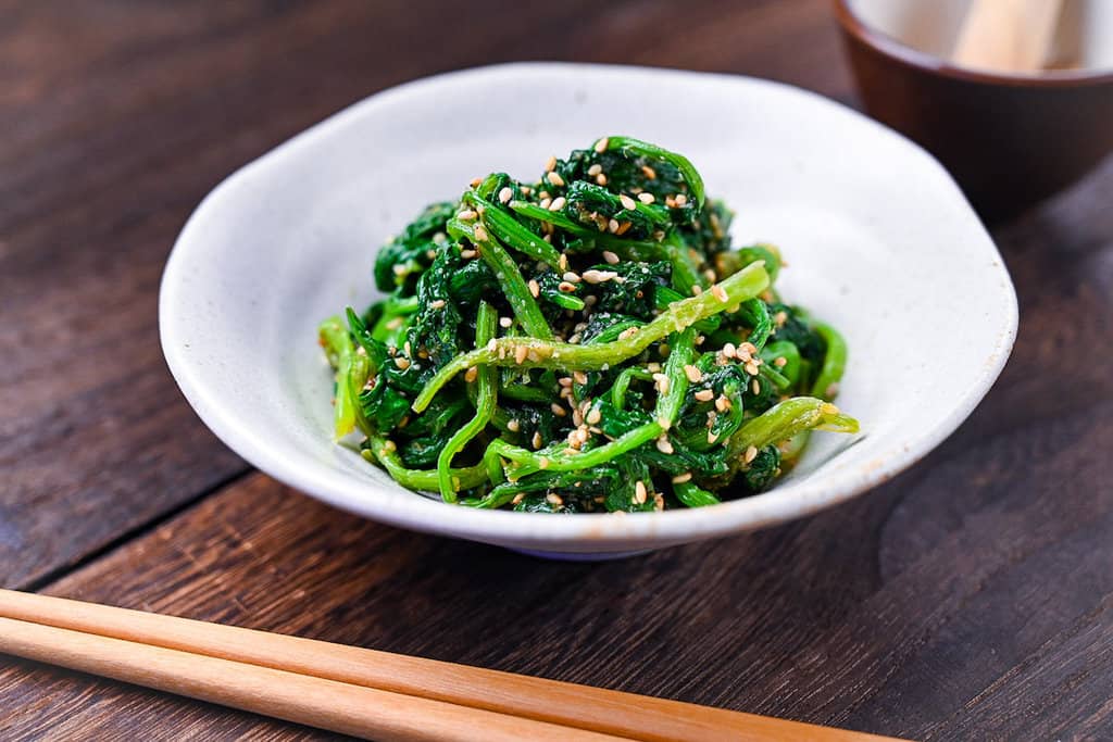 Japanese Sesame Spinach Salad (Horensou no Gomaae)