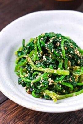 Japanese Sesame Spinach Salad (Horensou no Gomaae)