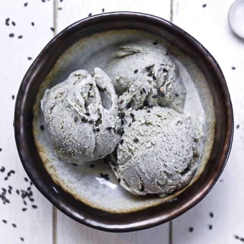 Black Sesame Ice Cream (Vegan) - Daily Dose of Greens