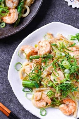 Shrimp yaki udon with salt and lemon sauce featured img