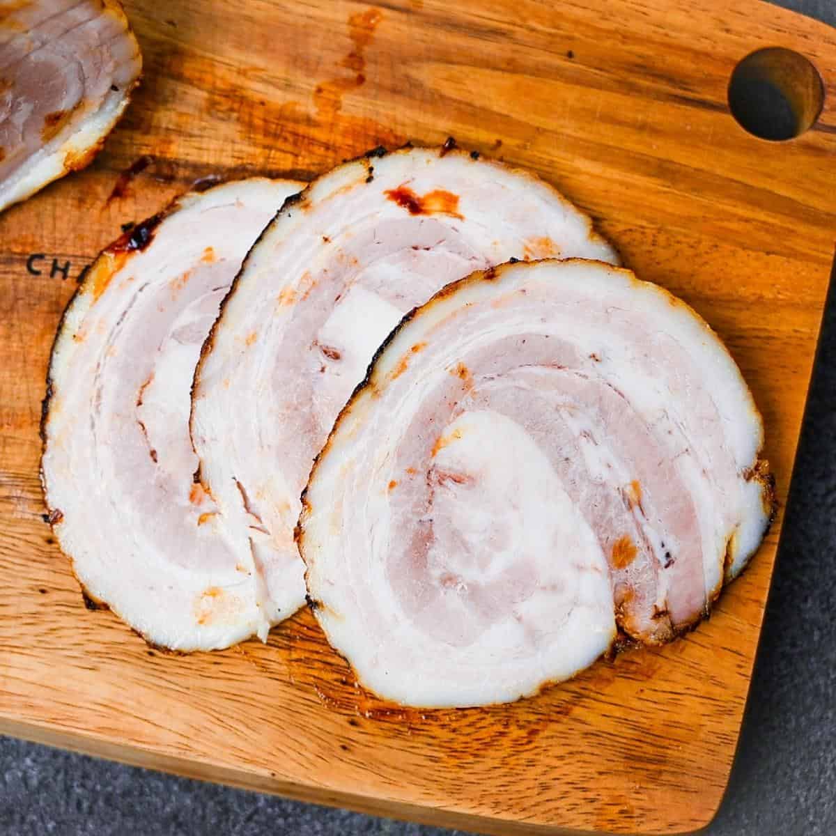 This is what ramen with 100 slices of chashu roast pork looks like