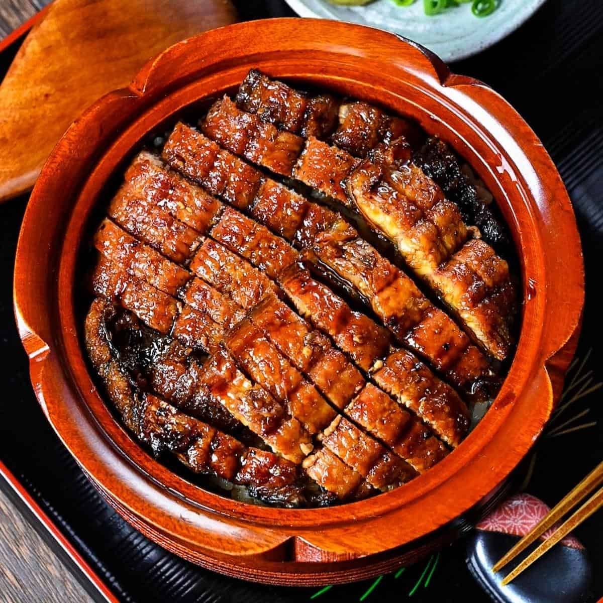 Unagi Hitsumabushi Nagoya Style Grilled Eel in a wooden bowl