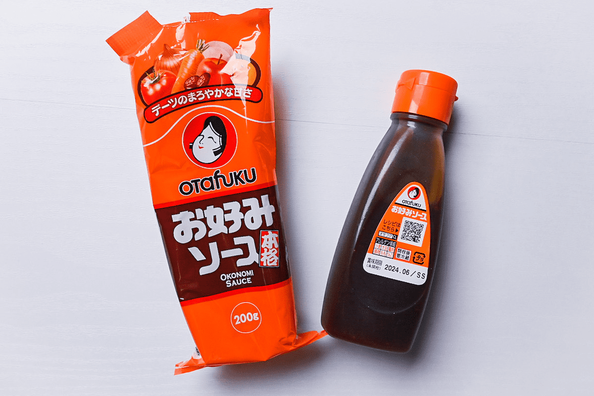 Otaguku okonomiyaki sauce with packaging