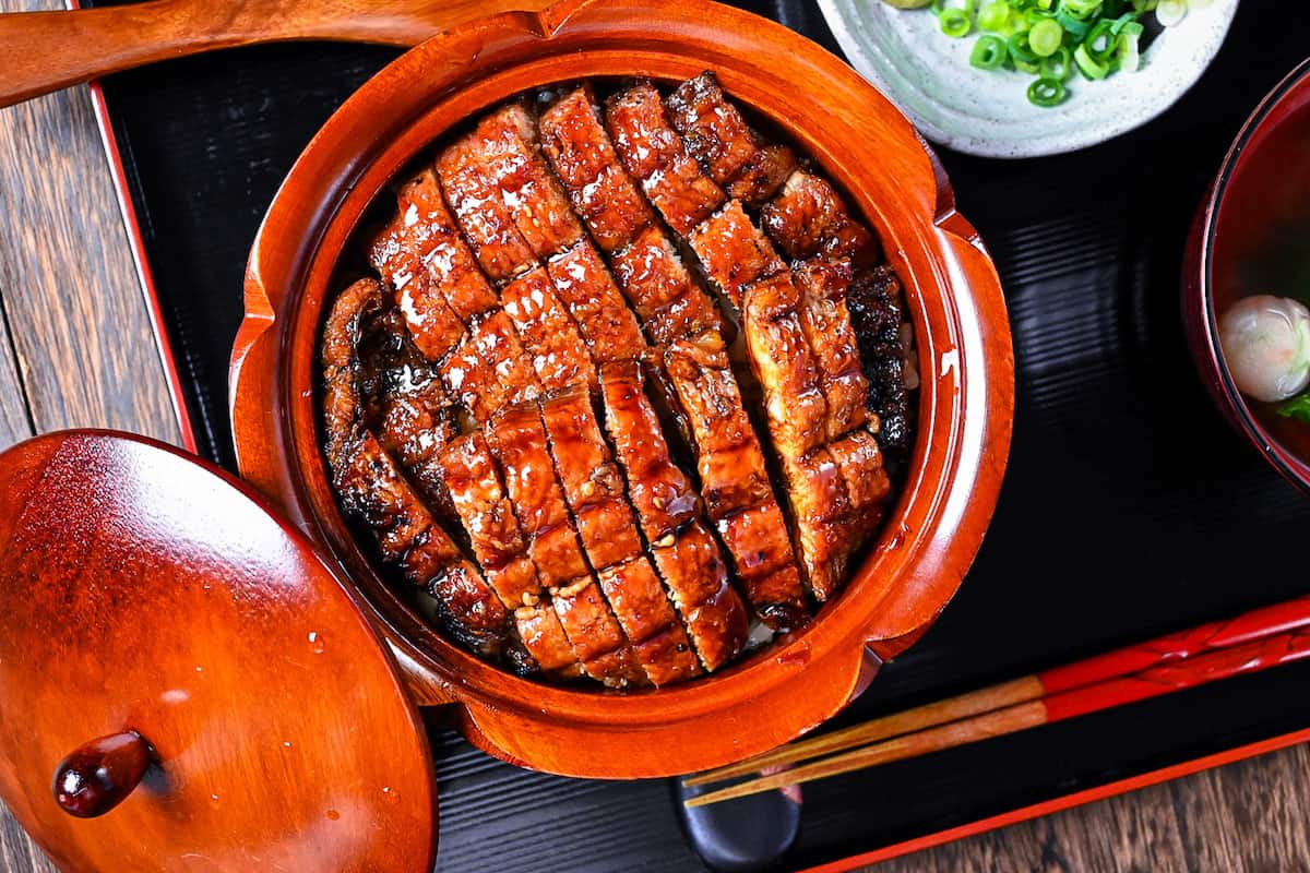 Unagi Hitsumabushi Nagoya Style Grilled Eel in a wooden bowl top down