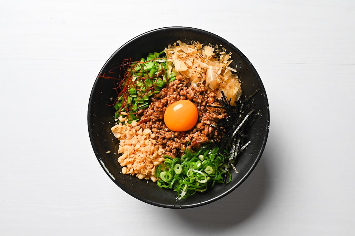 Taiwan Mazesoba served in a black ramen bowl