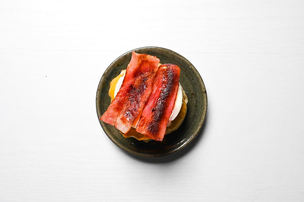 caramelized bacon rashers on tsukimi burger