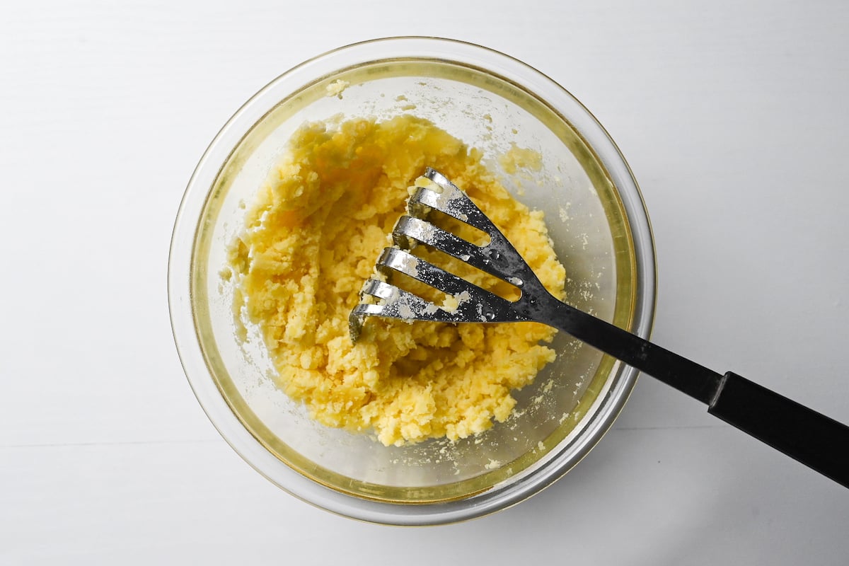 mashed sweet potato in a glass bowl