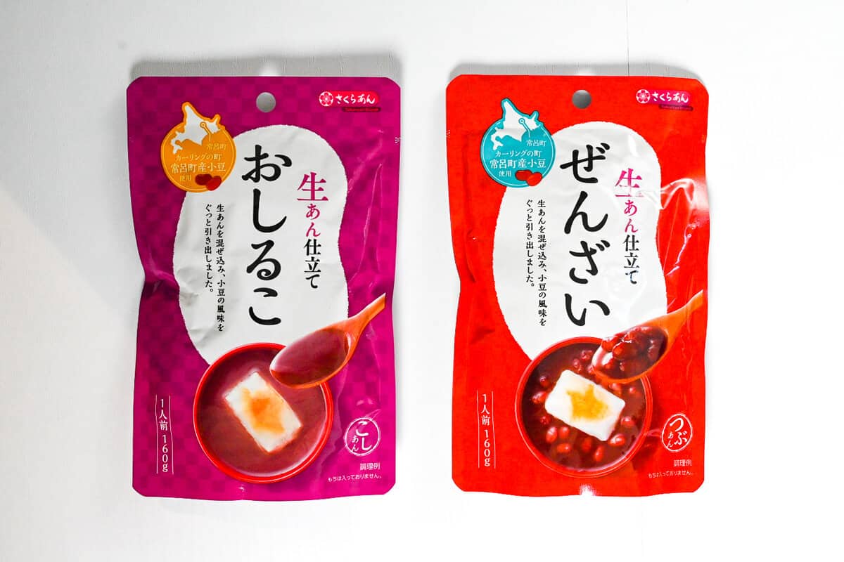 Oshiruko and zenzai in pouches side by side