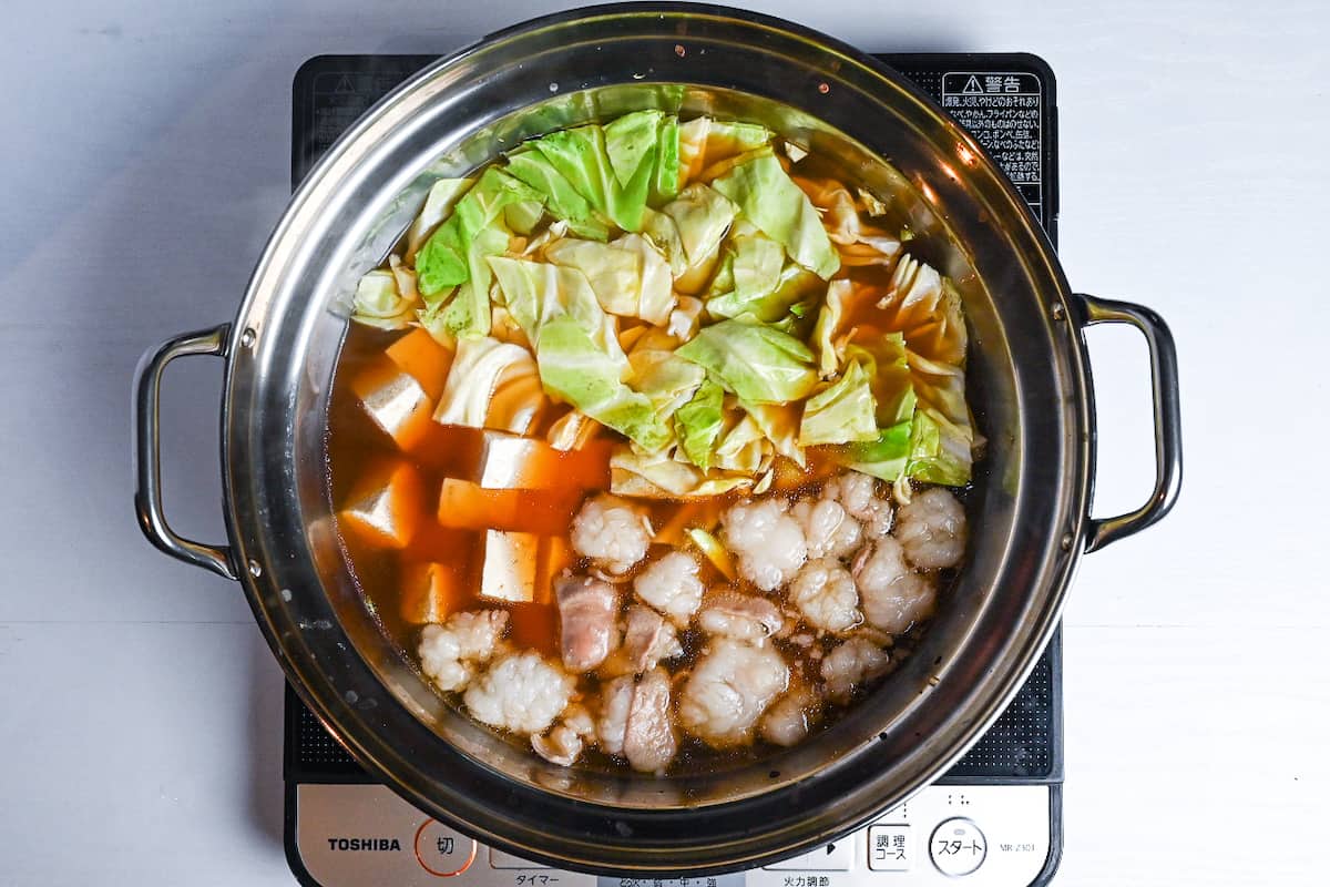 Hakata Motsunabe (Japanese Offal Hot Pot)