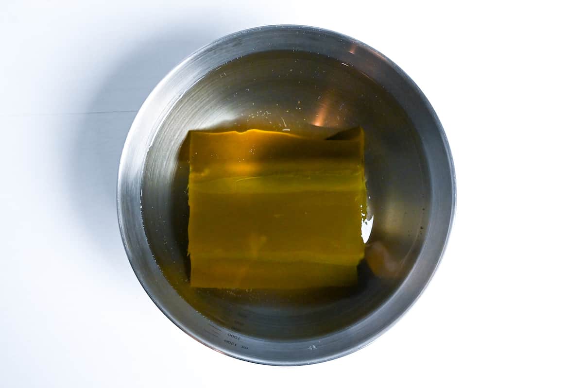 What is Kombu Seaweed? How to Make The Dashi Broth Like A Pro