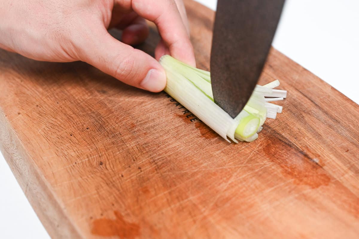 apanese kitchen cutting onion chopped green onion knife cutting