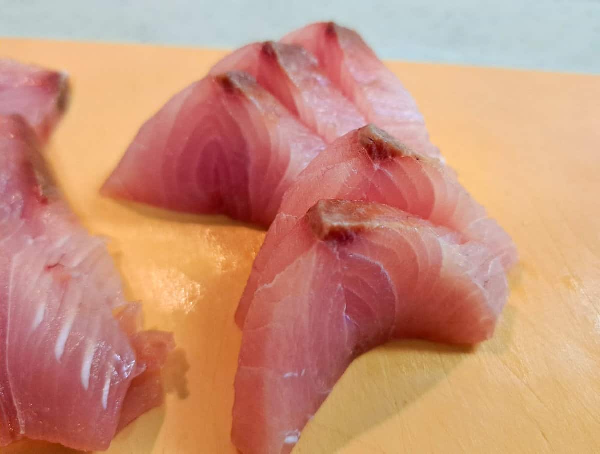 Yellowtail sashimi how to cut