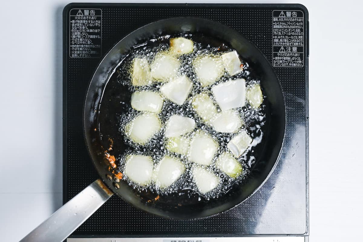 frying onion in oil