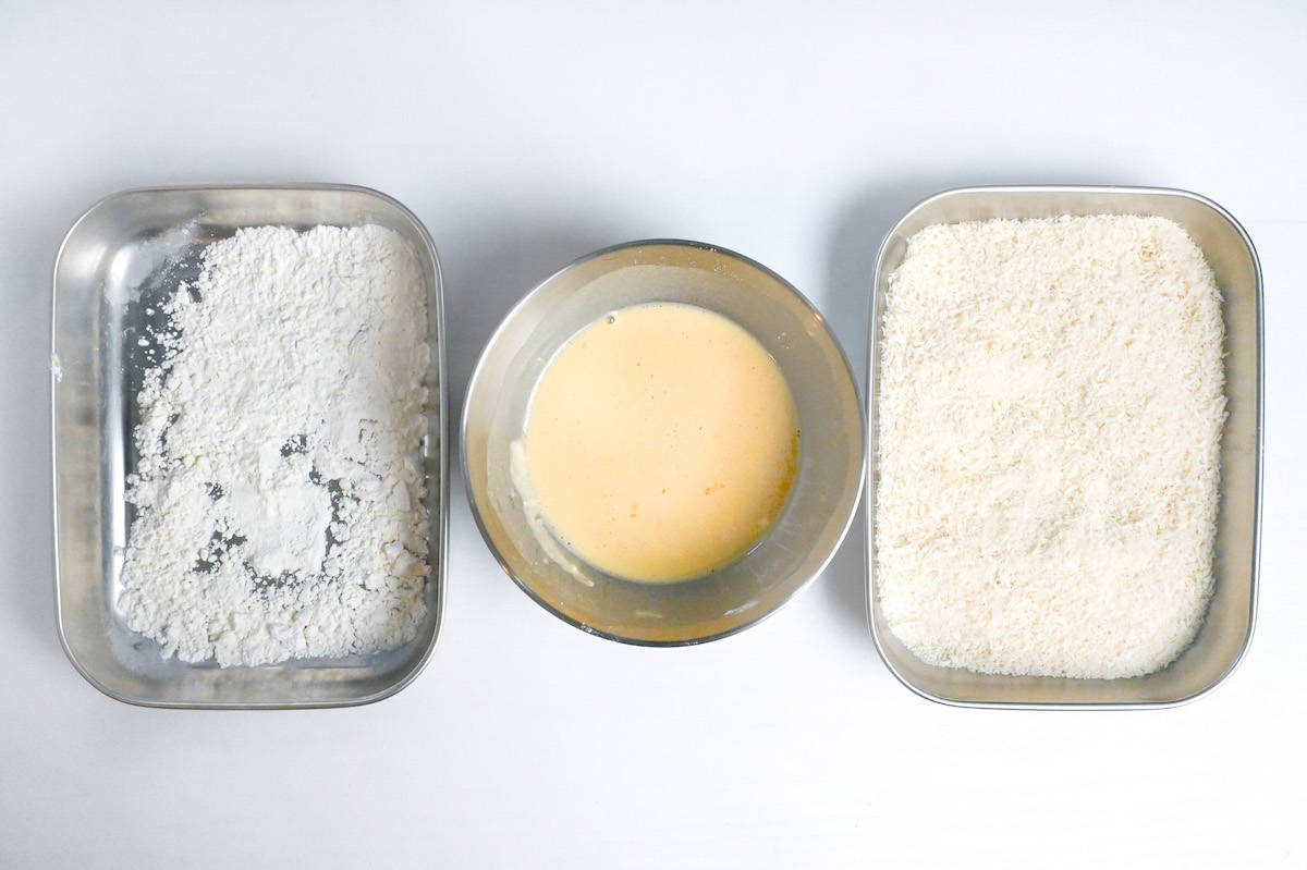 flour, batter and panko breadcrumbs in separate containers