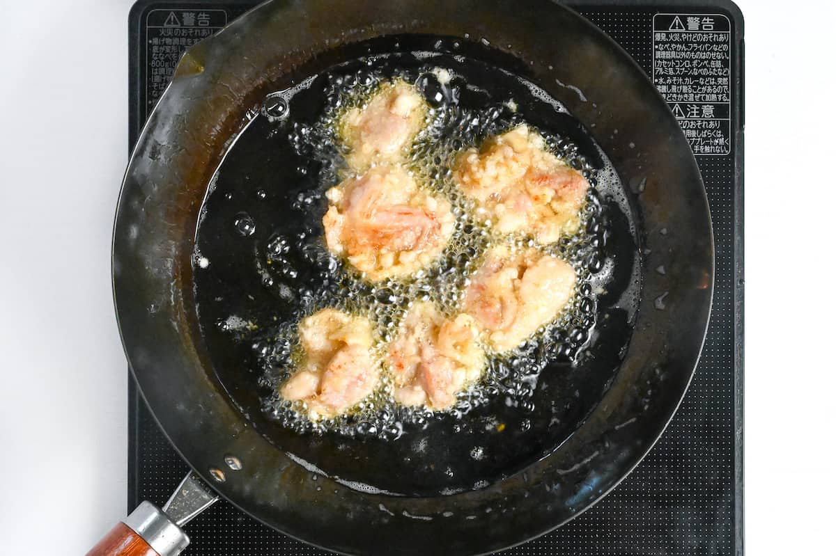 frying karaage in oil