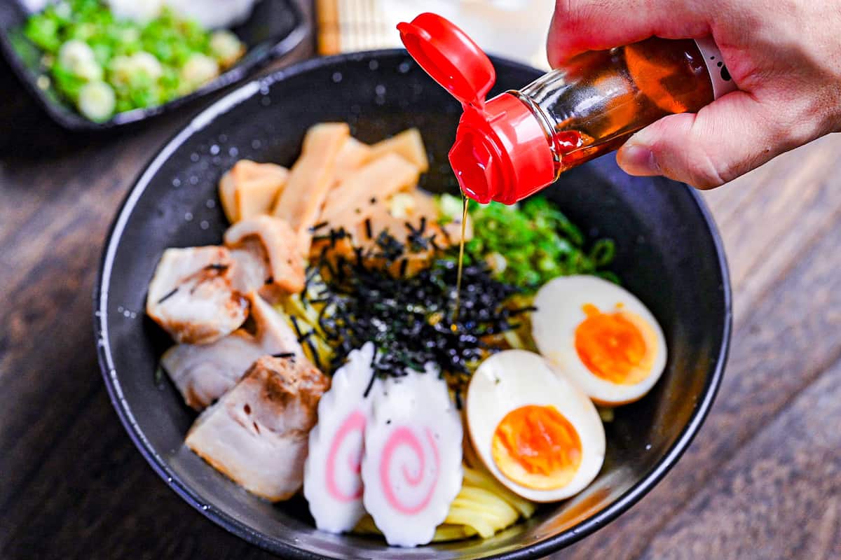 drizzling abura soba with chili oil