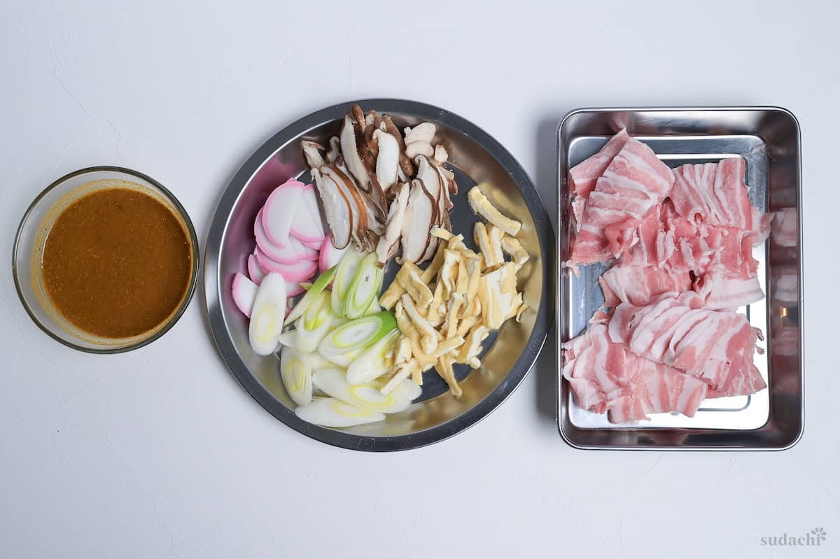 Ingredients prepped for making curry udon