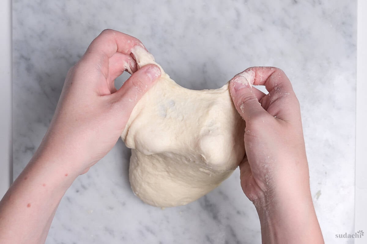 window pane test for kneaded shokupan dough