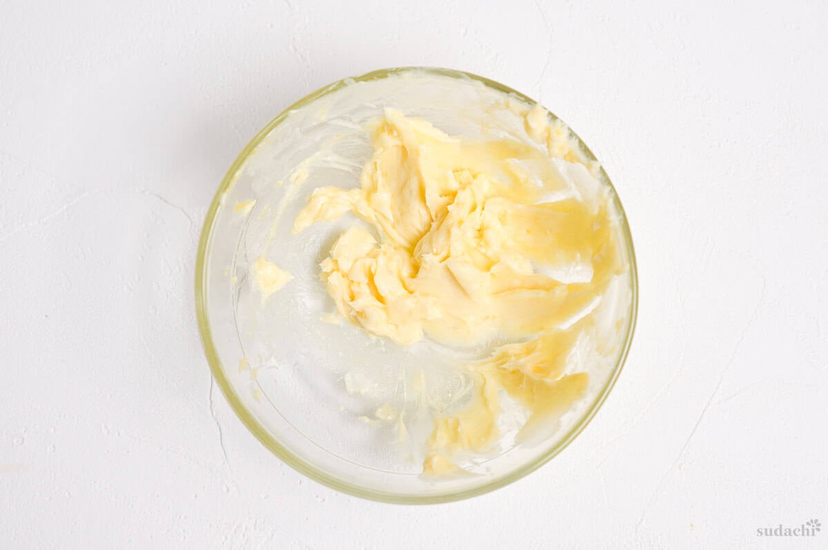 karashi mustard and butter mixed together in a bowl