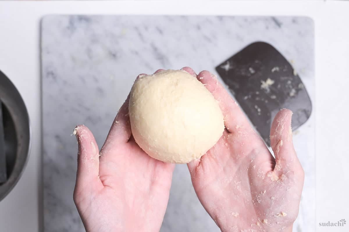 smooth kneaded dough for melon pan